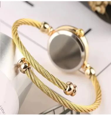Luxurious Gold Tone Stainless Steel Bracelet Timepiece - Image 4